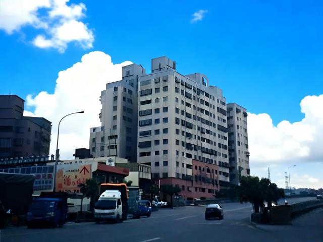 新北鶯歌拍賣大樓-1