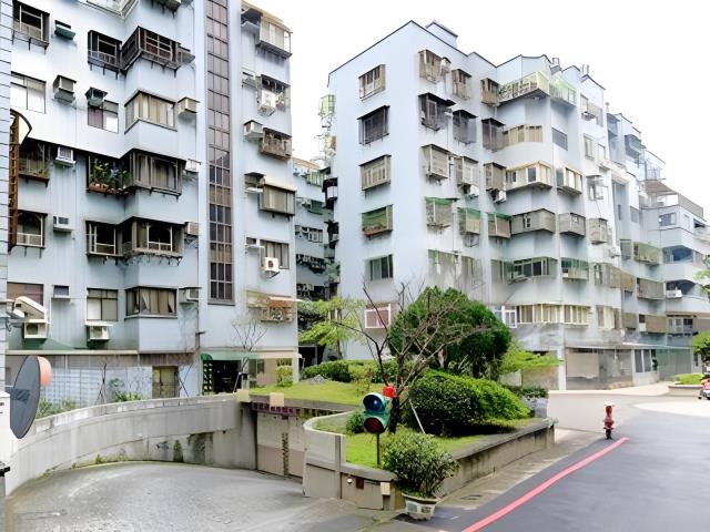 新北八里法拍一樓-2