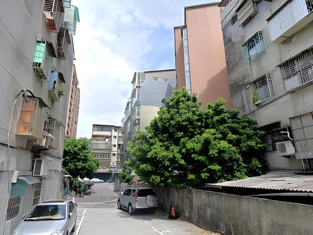 三重法拍店面-4