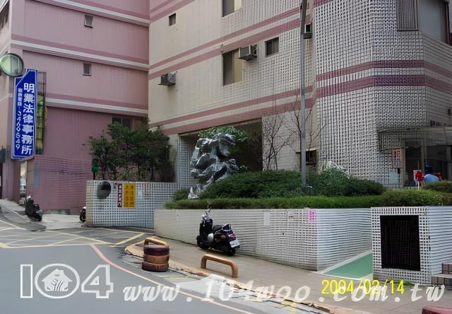 桃園區拍賣大樓-1
