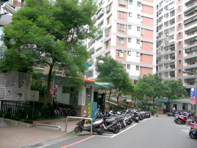 新北中和法拍大樓-1