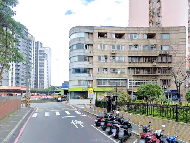 新北淡水法拍華廈-4