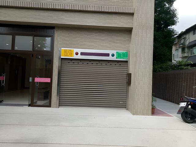 新北深坑華廈法拍-3